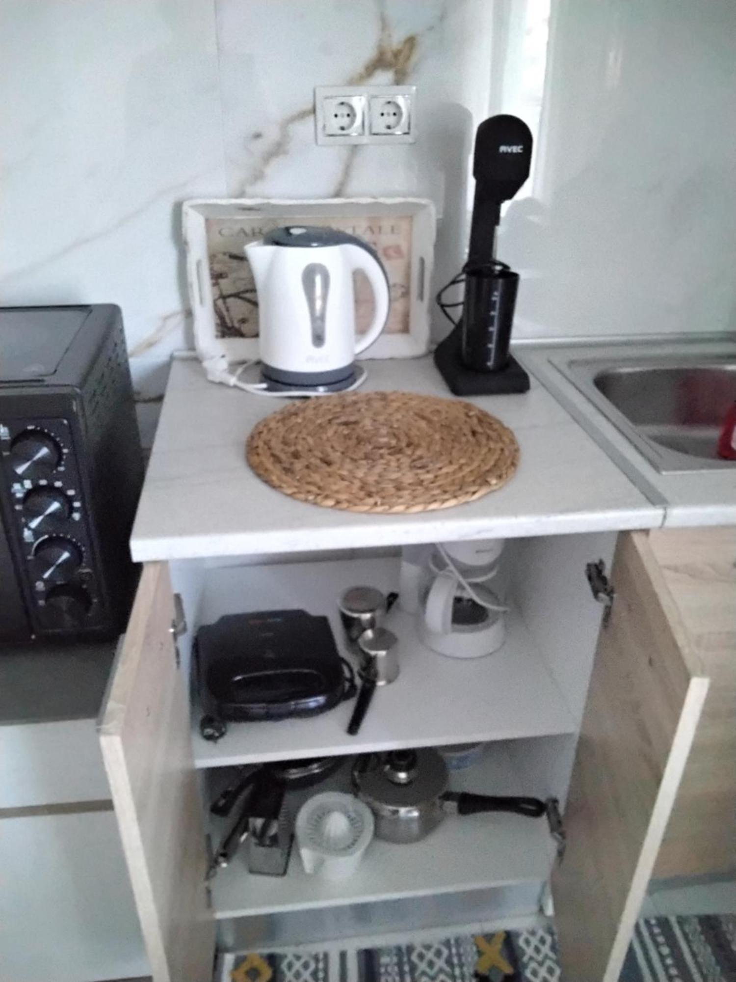 דירות פרבזה Αlexandras House מראה חיצוני תמונה